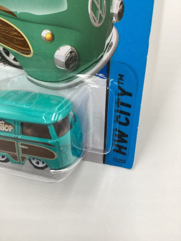 2015 Hot Wheels #73 Volkswagen Kool Kombi Surf Shop Turquoise Hot on Sale