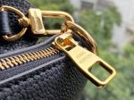 Louis Vuitton Cruiser PM bag For Sale