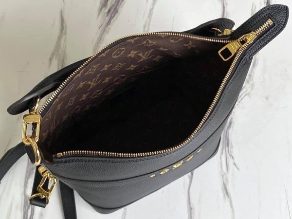 Louis Vuitton Cruiser PM bag For Sale