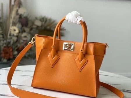 Louis Vuitton- On My side Online Hot Sale