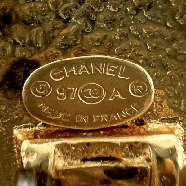 CHANEL Chain Print Clip on Earrings Supply